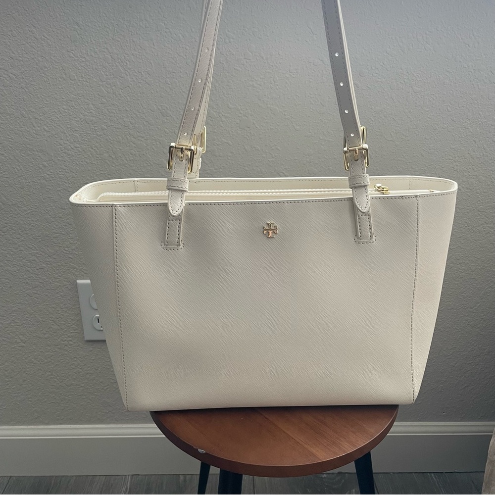 Tory Burch Emerson Buckle Tote